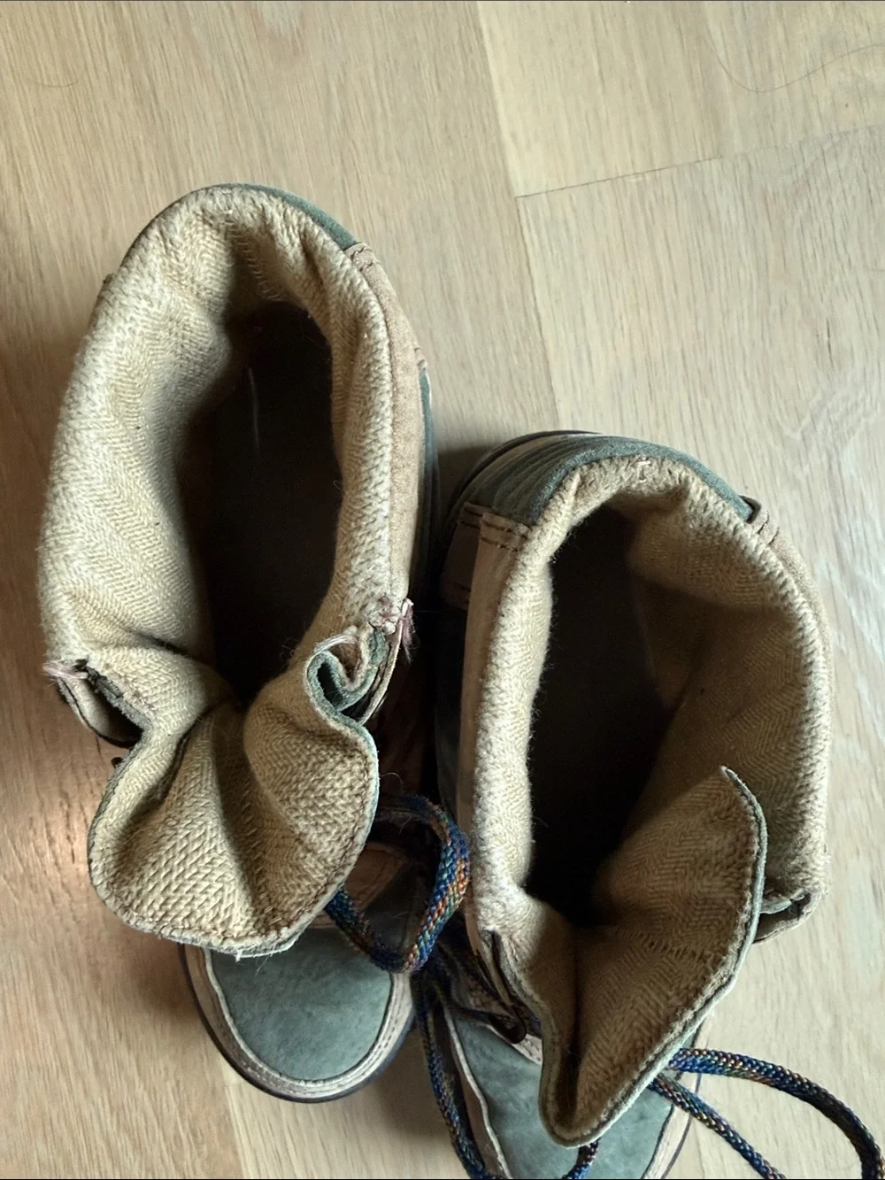 Vintage 1990 Danner Cross Hiker Gore-Tex Suede Leather Boots